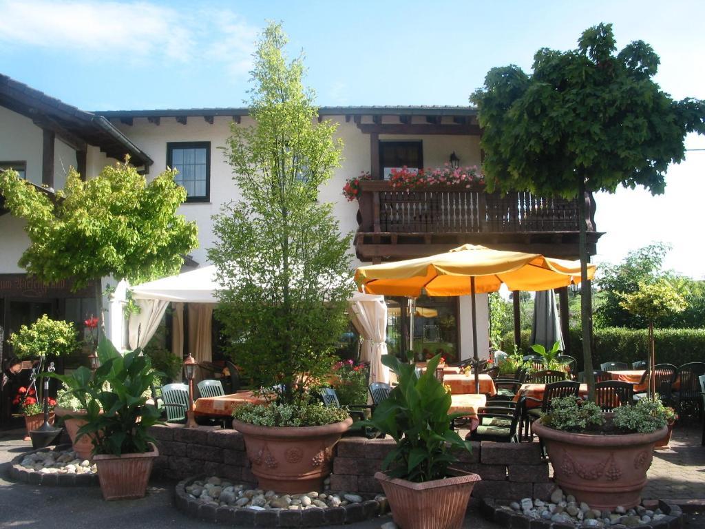 Restaurant Landgasthof Zum Wiesengrund Newel Exteriér fotografie