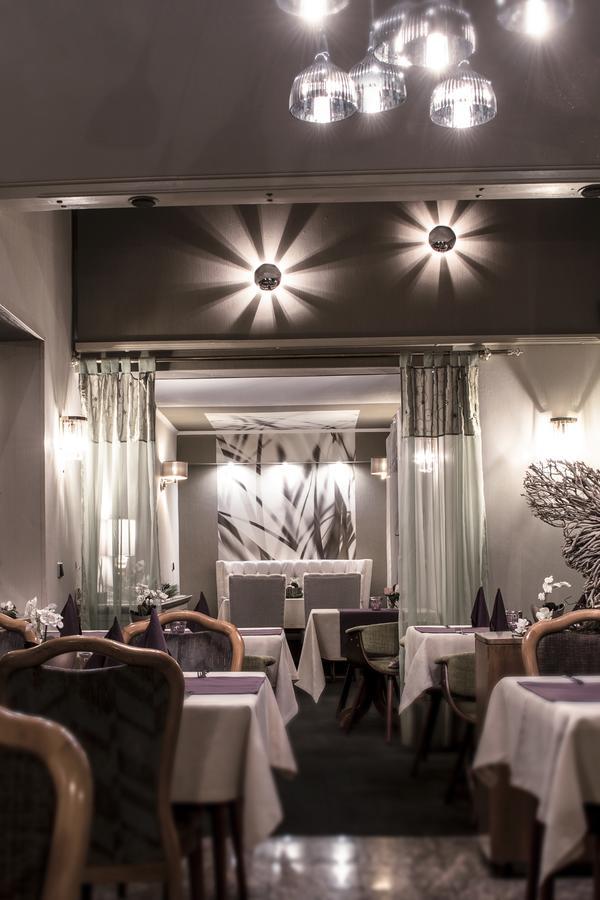 Restaurant Landgasthof Zum Wiesengrund Newel Exteriér fotografie