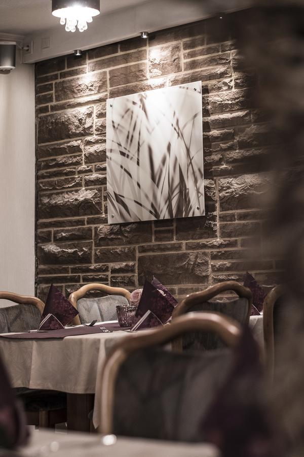 Restaurant Landgasthof Zum Wiesengrund Newel Exteriér fotografie